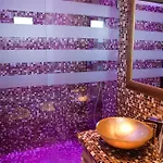 Hotel Vogue 2*