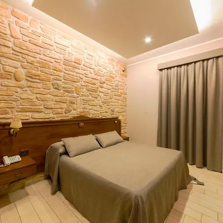 Otel Vogue 2*