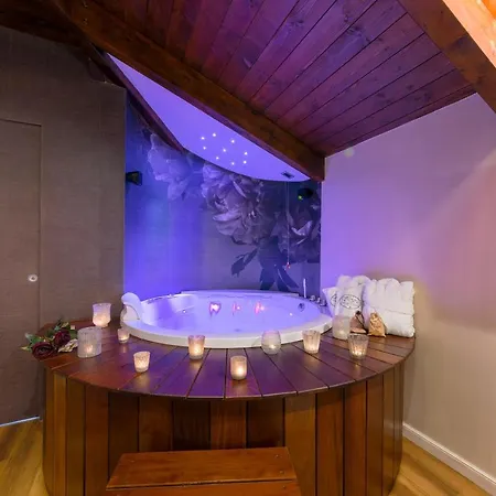 Hotel Vogue 2*