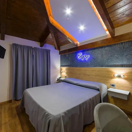Hotel Vogue